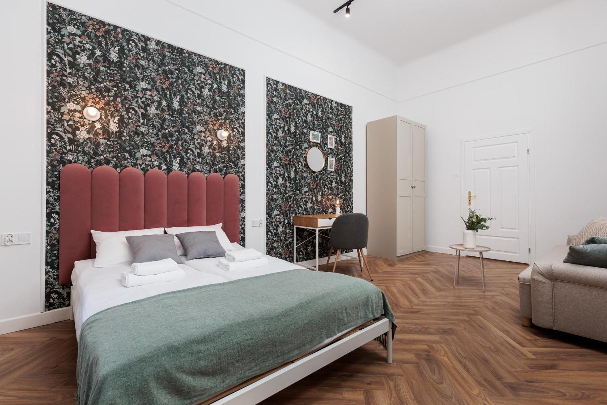 Krupnicza Modern Old Town Apartments - By Upstairs Krakau Buitenkant foto