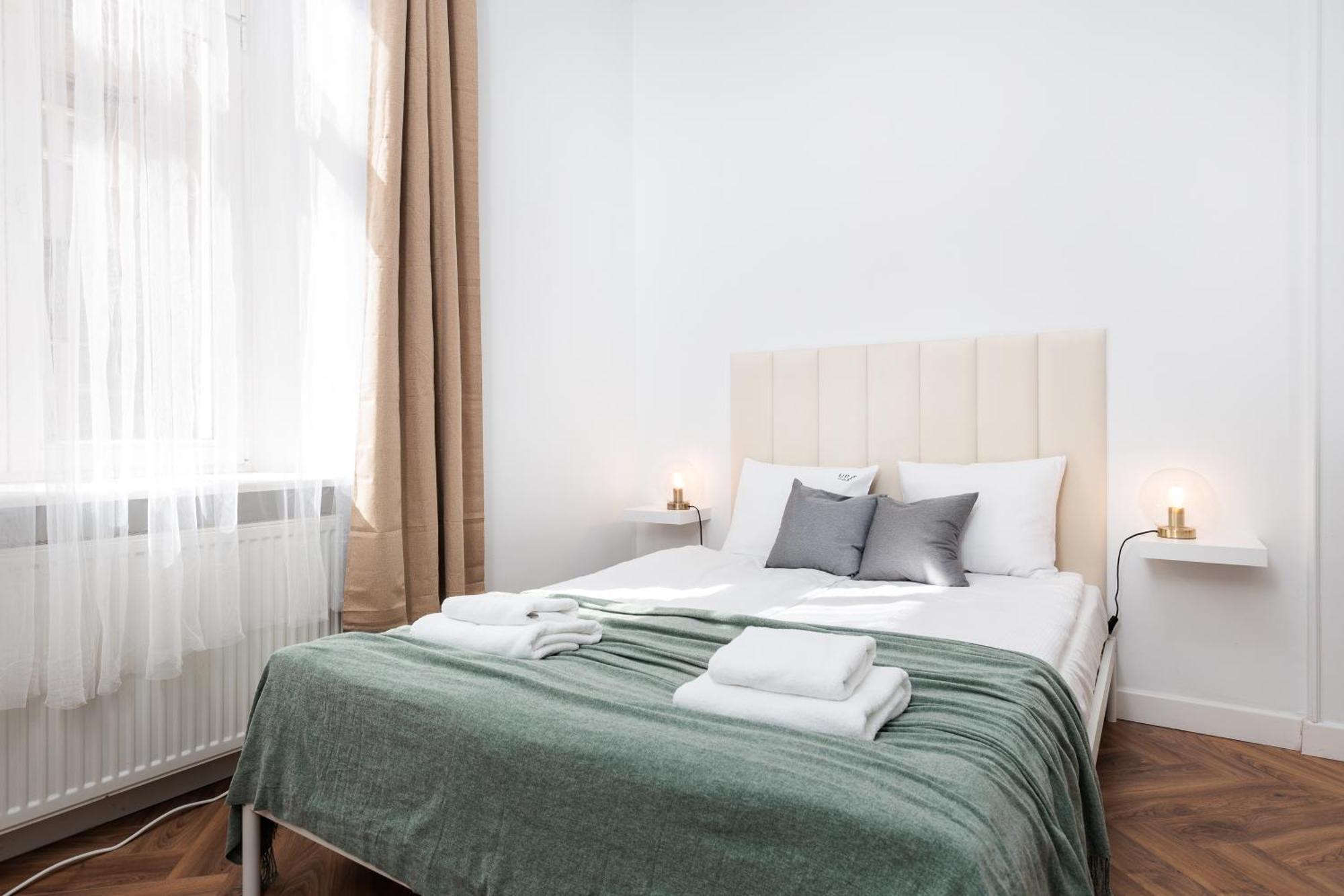 Krupnicza Modern Old Town Apartments - By Upstairs Krakau Buitenkant foto